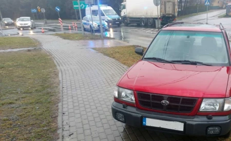 Seniorka siedząca za kierownicą potrąciła pieszą seniorkę