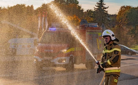 Nowoczesny wóz strażacki wzmacnia OSP w Oświęcimiu - FOTO