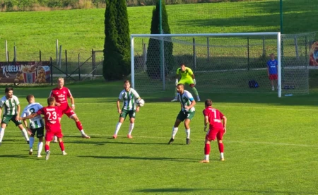 Obrońca trofeum za burtą. Niwa z Jawiszowicami w finale