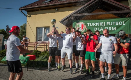 Jak dobry futbol, to tylko z Faktami Oświęcim - FILM, FOTO