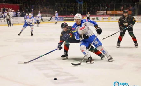 Re-Plast Unia za burtą. Zdarta płyta gra...