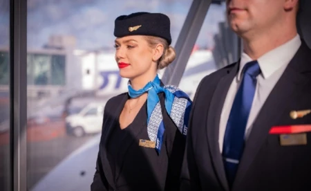 Personel pokładowy PLL LOT: praca w chmurach, która dodaje skrzydeł