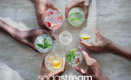 SodaStream, wiodący producent ekspresów do gazowania wody, prezentuje repozycjonowanie 360°