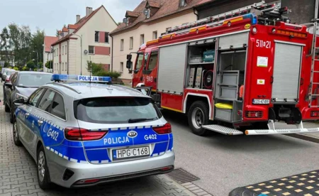 Nie otwierała drzwi. Policjant wszedł przez okno - FILMY, FOTO