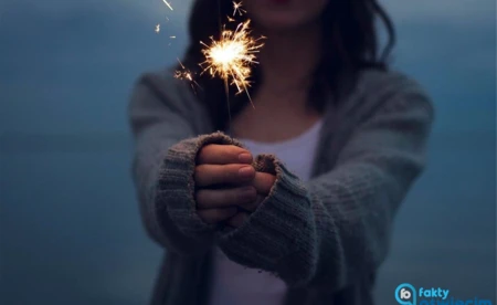 Jest ta godzina policyjna, czy nie? - FELIETON