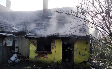 Pożar w Kętach. W akcji dziewięć zastępów strażackich