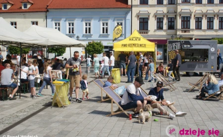 Food trucki w piątek staną na rynku