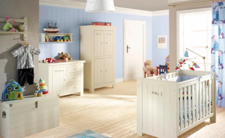 Drewniane meble do pokoju dziecięcego - polecany wybór