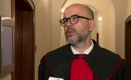 Spór na sali sądowej o uszkodzone dowody ze sprawy wypadku B. Szydło - FILM