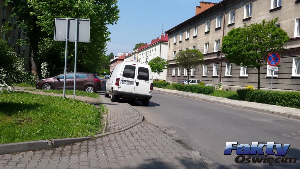 Oświęcim, Karny Łoś, Karne Łosie, parkowanie