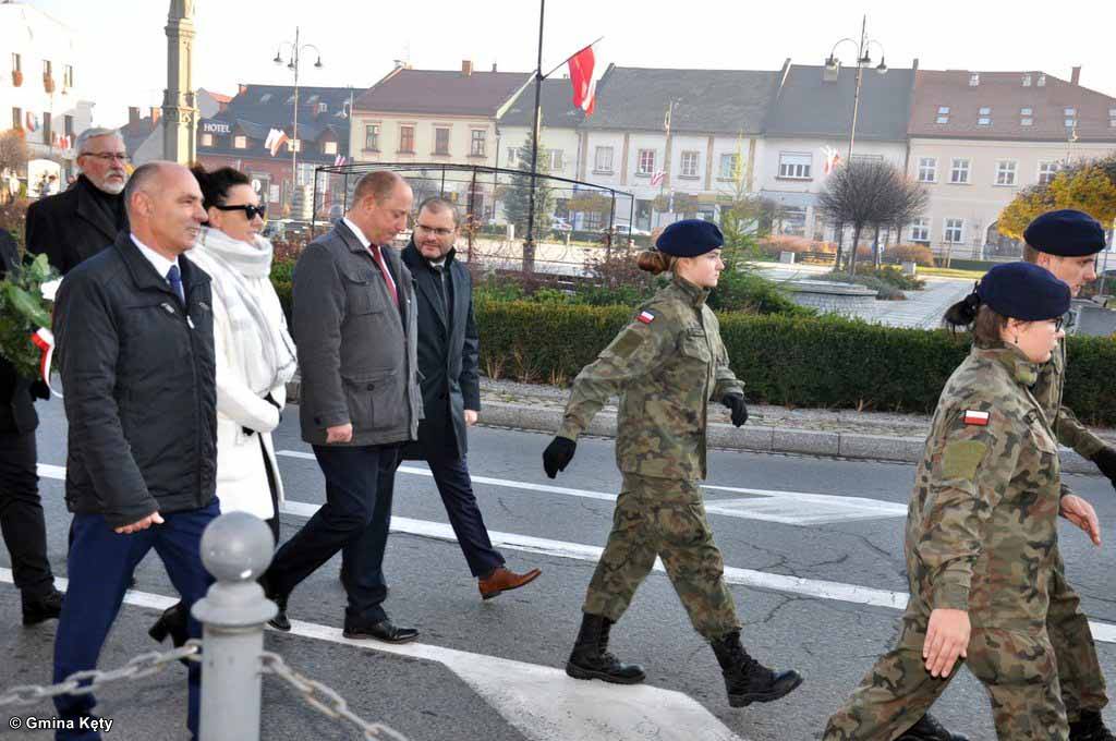 width=
