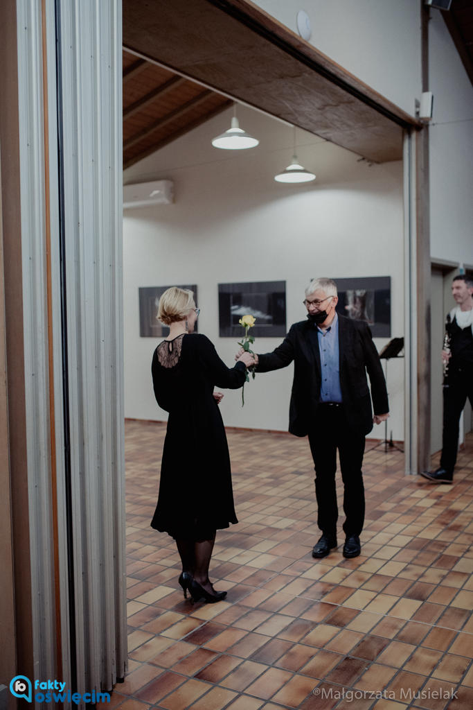  width=