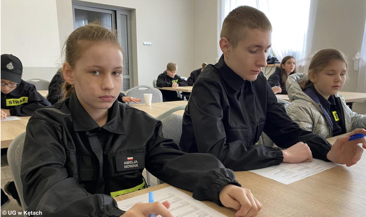 Młodzi druhowie wzięli udział w eliminacjach gminnych Ogólnopolskiego Turnieju Wiedzy Pożarniczej „Młodzież zapobiega pożarom". 