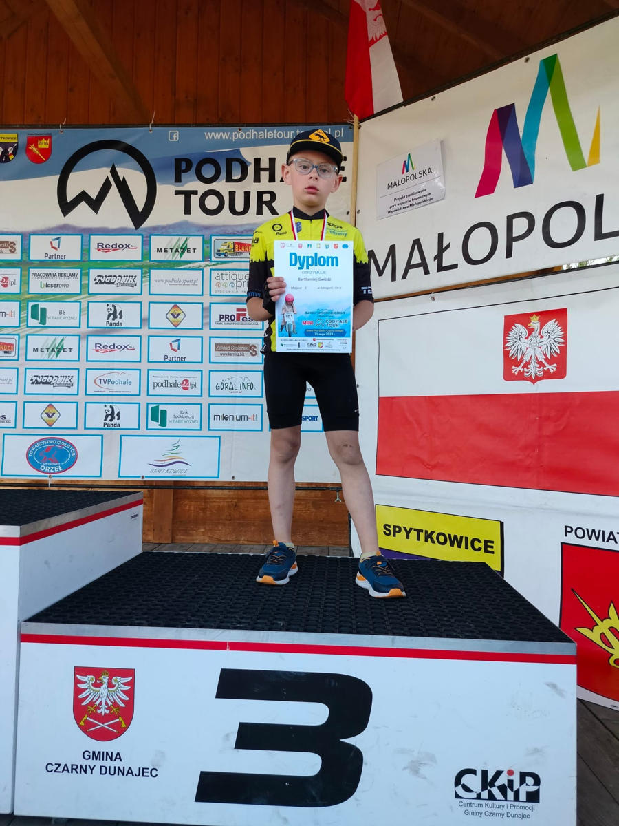 Kolarze Sokoła Kęty z dobrej strony pokazali się podczas drugiego etapu "Podhale Tour" w Czarnym Dunajcu.