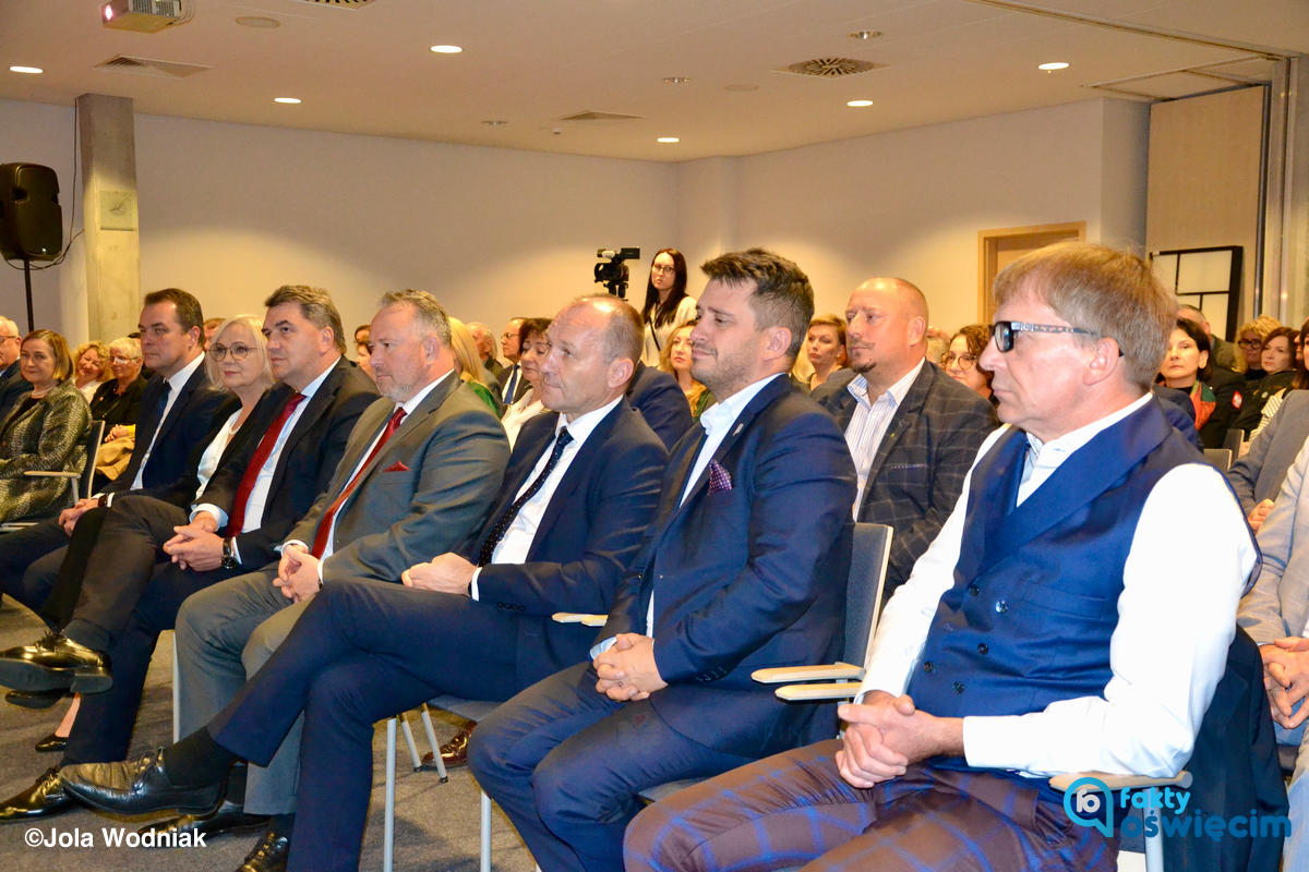  width=