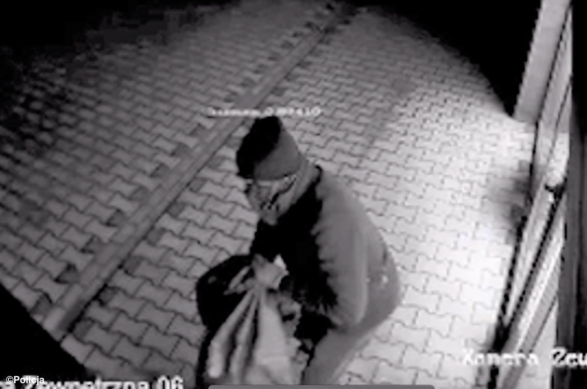Policjanci prowadzący dochodzenie postanowili ujawnić wizerunek złoczyńcy.