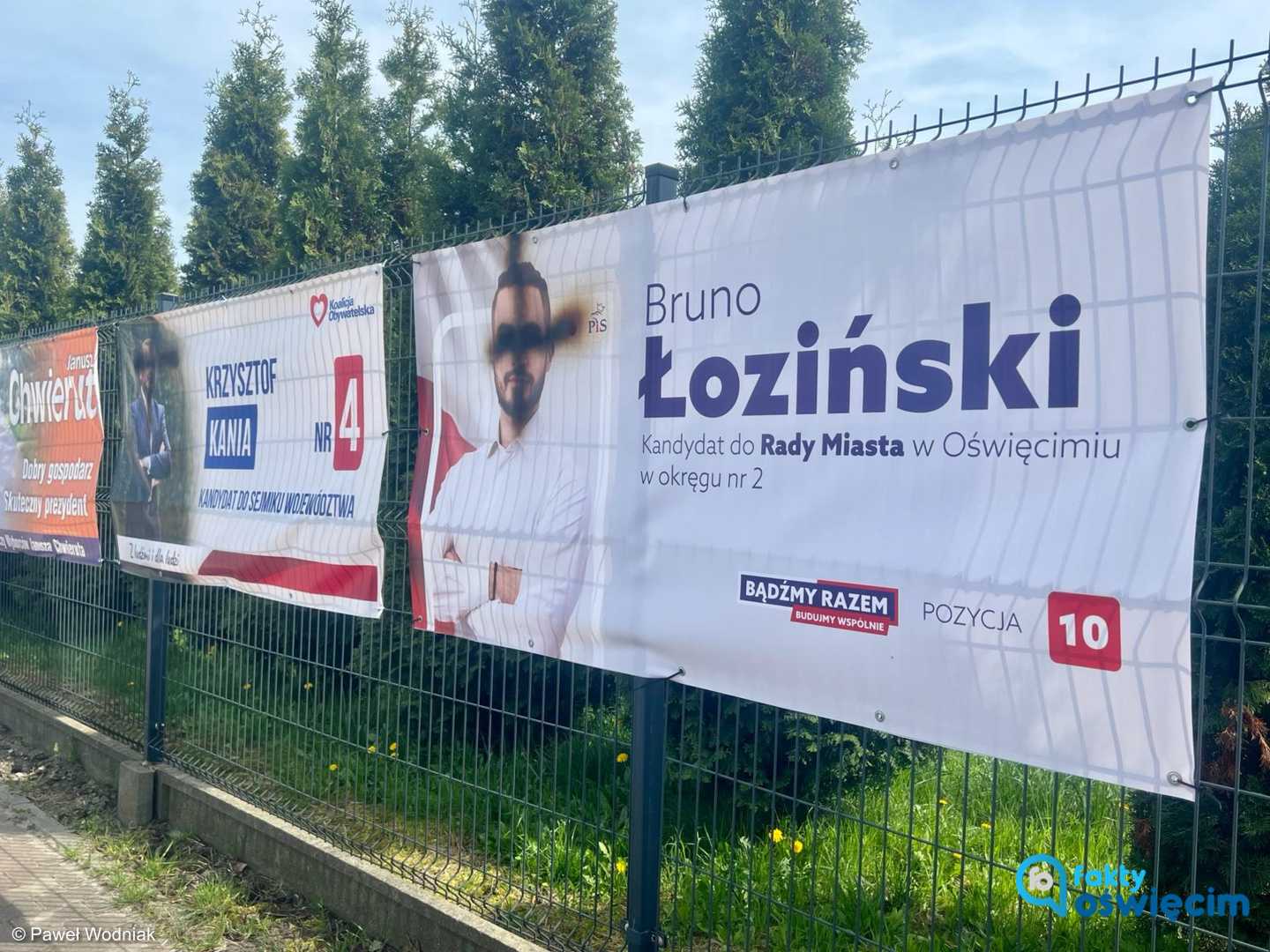 Zniszczone banery wyborcze