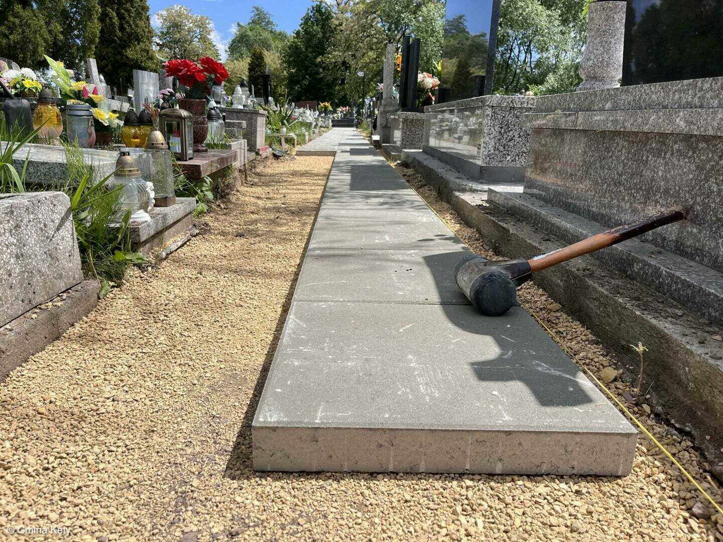 cmentarz komunalny w Kętach