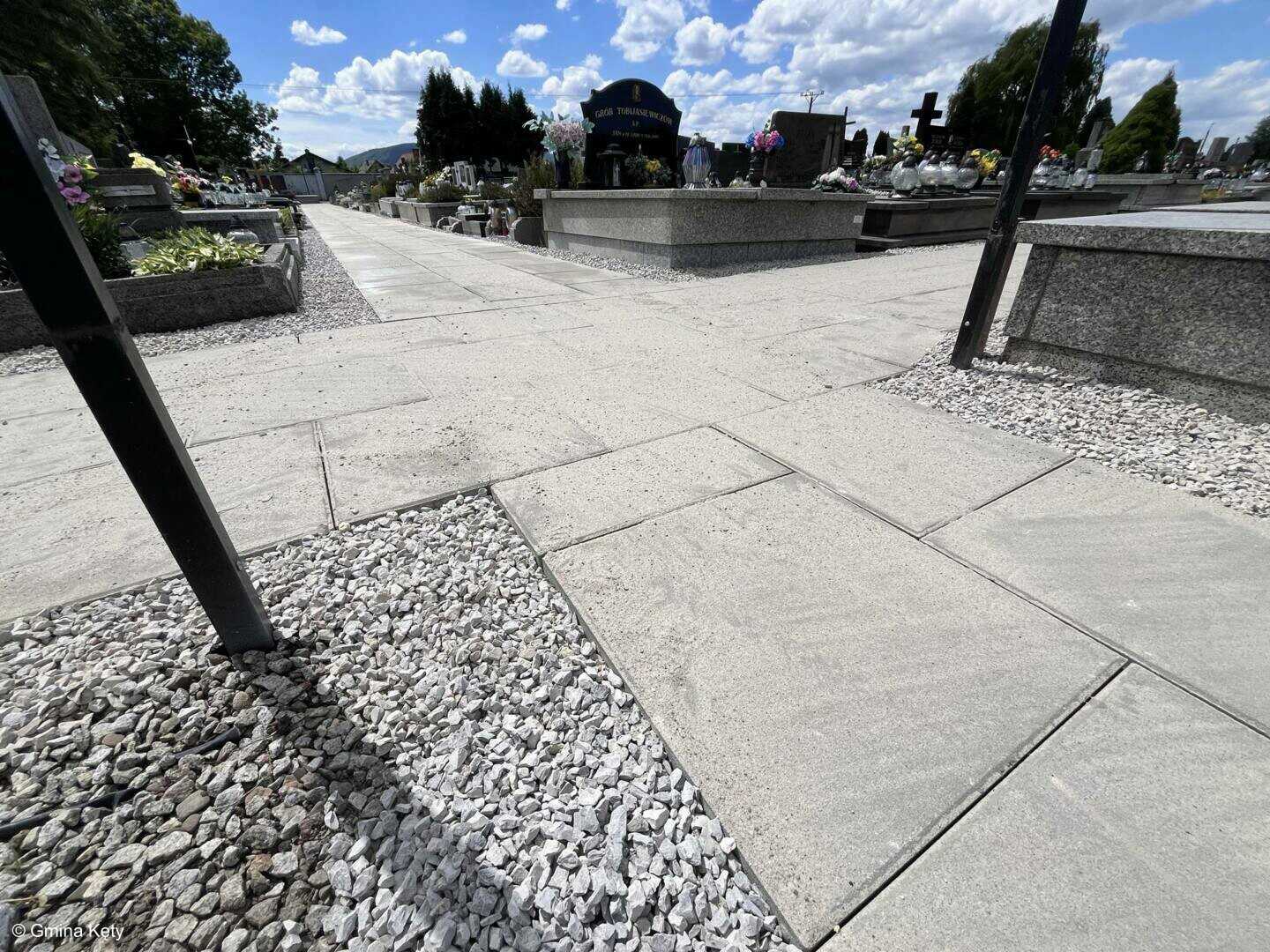 cmentarz komunalny w Kętach