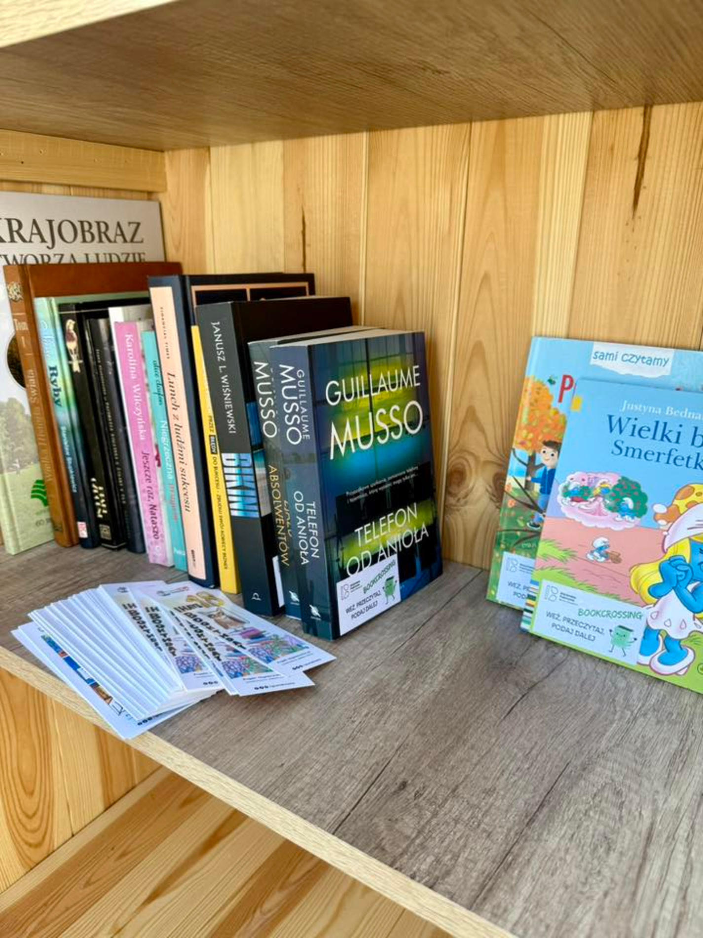 Budka książkowa stanęła w Porębie Wielkiej