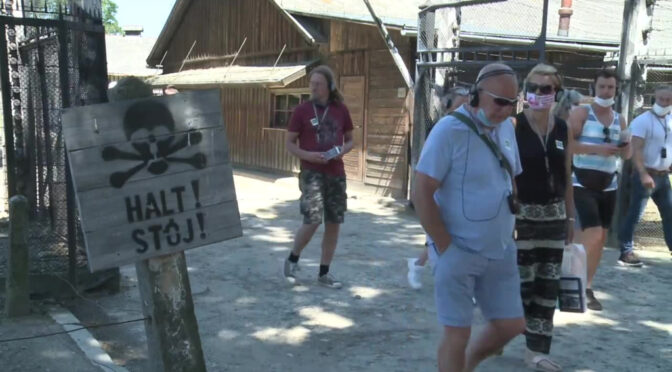 Miejsce Pamięci i Muzeum Auschwitz-Birkenau jest ponownie otwarte dla zwiedzających. Z powodu pandemii koronawirusa, placówka była zamknięta od 12 marca.