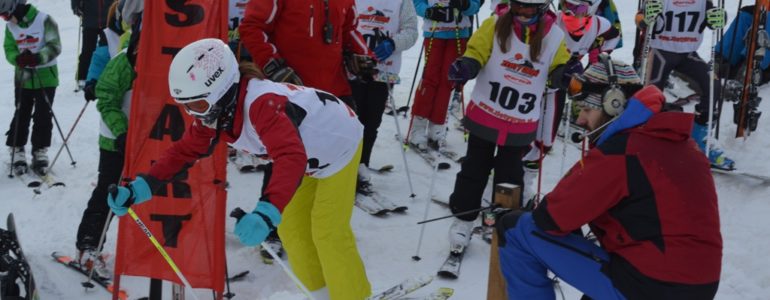 Narciarze i snowboardziści rywalizowali w mistrzostwach