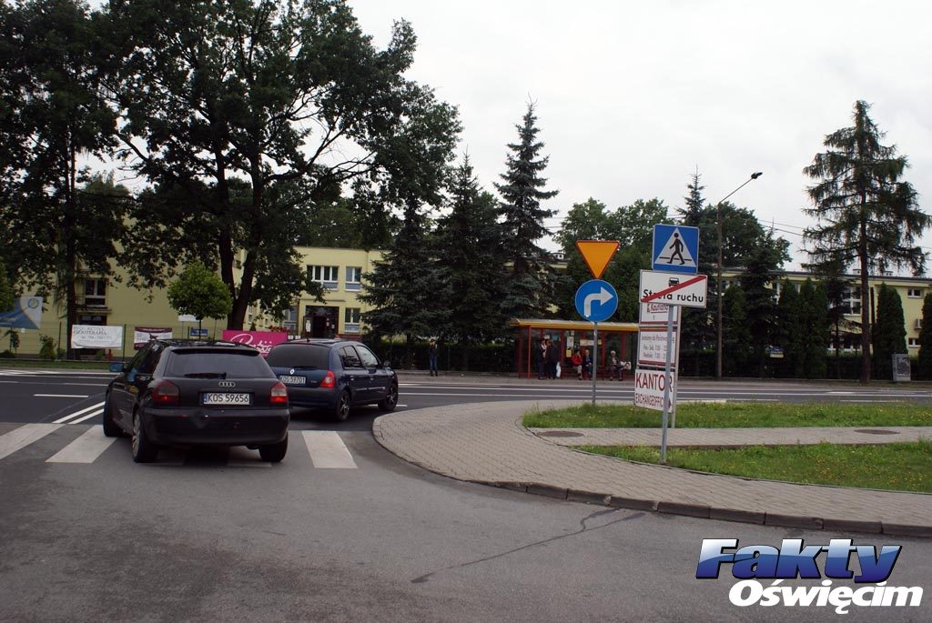 Oświęcim, Kaufland, stop, Królowej Jadwigi, oznakowanie