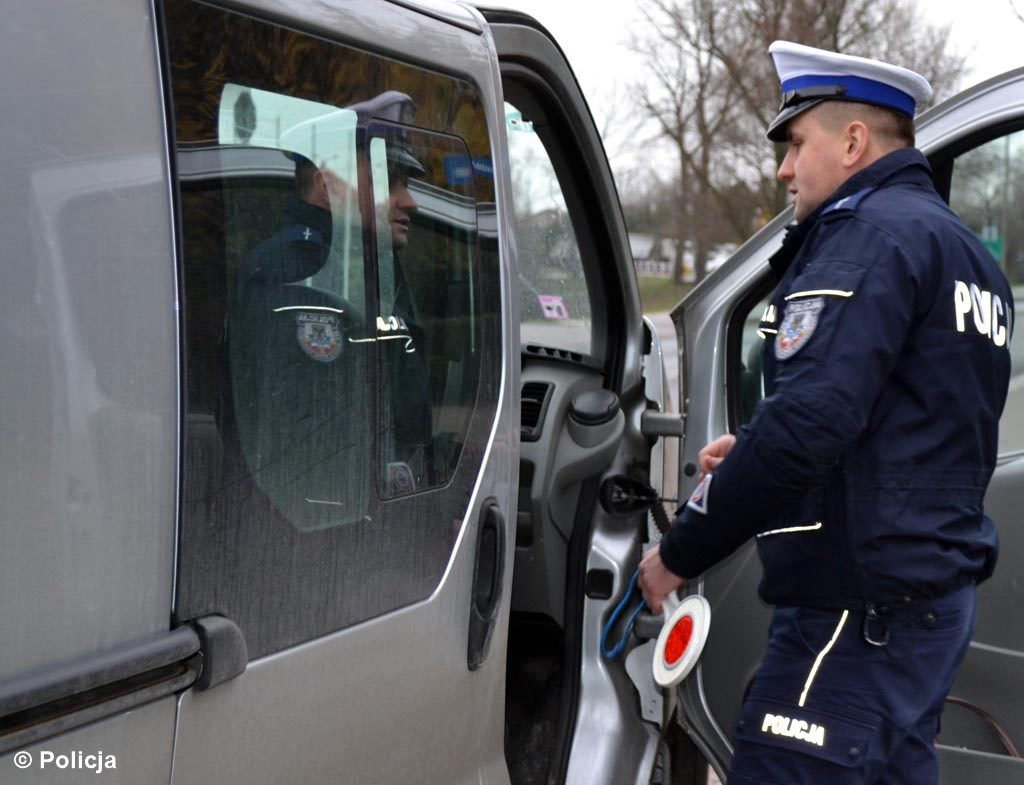 Oświęcim, policja, kontrola, alkohol, policjanci