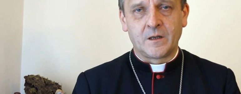 Biskup Roman Pindel składa świąteczne życzenia – FILM