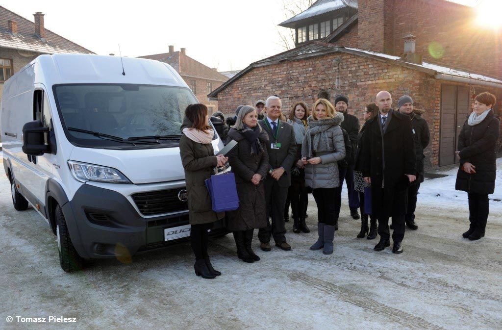 Oświęcim, Auschwitz, Muzeum, samochód, fiat, dar