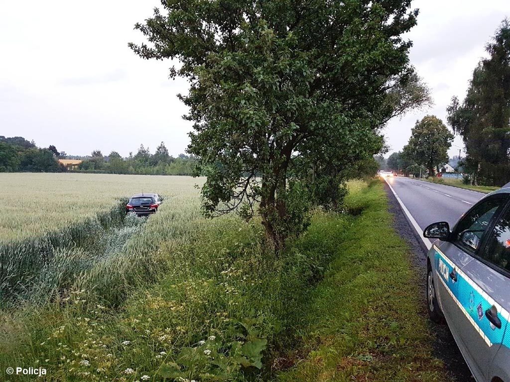 Grojec, Beskidzka, kierowca, wyprzedzanie, ucieczka, uciekł, zajechał, policja