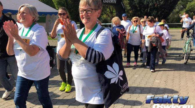 Prawie 150 osób wzięło udział w „Spacerze po zdrowie” na oświęcimskich Bulwarach. Pogoda dopisała, a uczestnikom spaceru nie znikał z twarzy uśmiech.