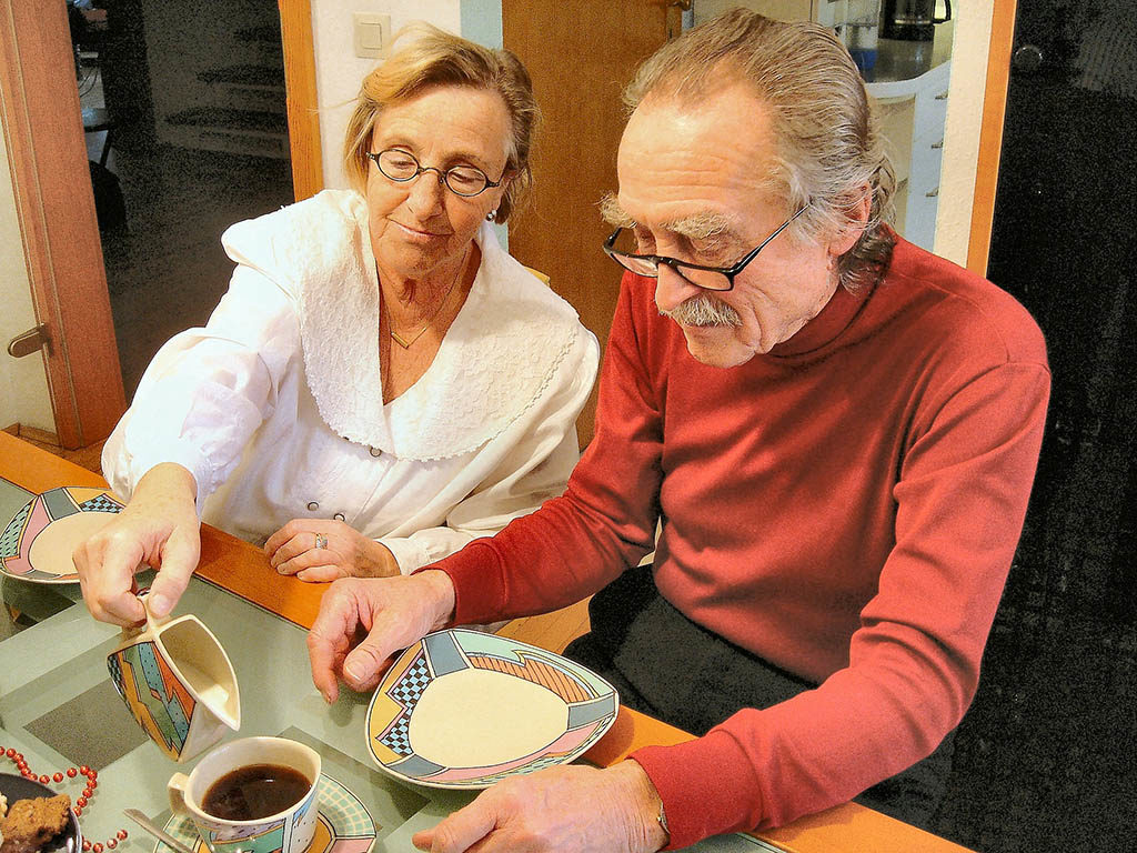 Dzienny Dom Pomocy  w Oświęcimiu organizuje szkolenie wzmacniające kompetencje opiekuńcze pt.”Alzheimer w moim domu”. mogą z niego skorzystać rodziny osób starszych i opiekunów nieformalnych.