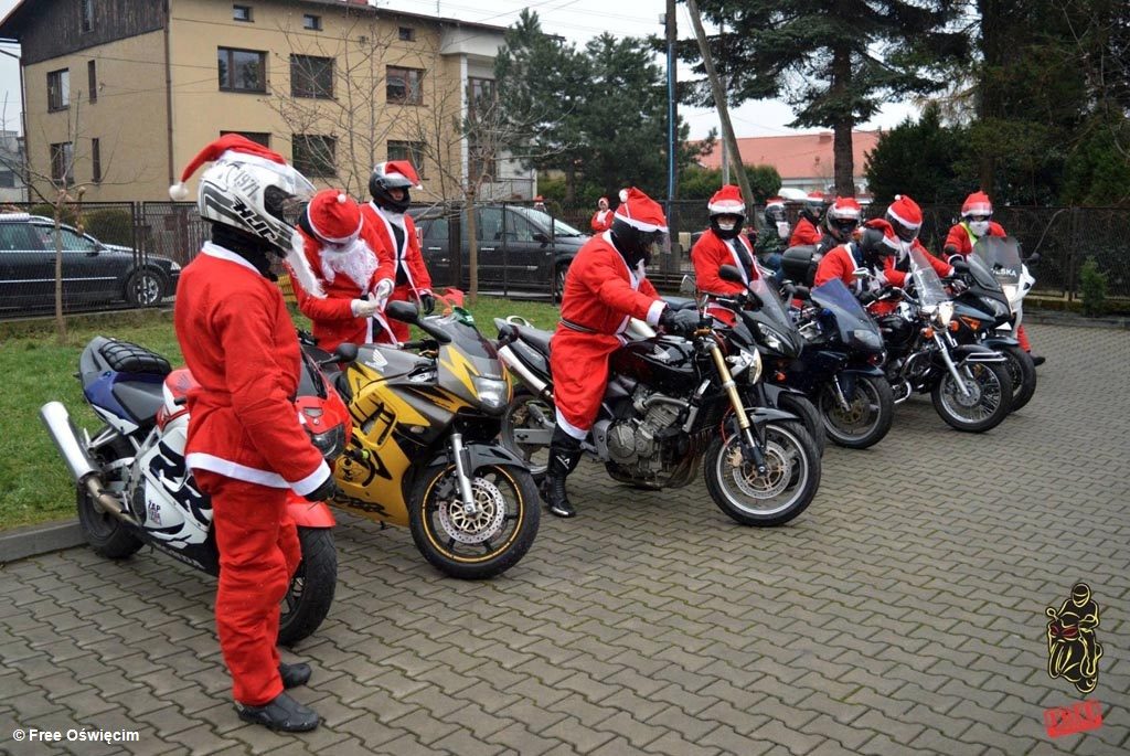 W najbliższą sobotę na drogi powiatu oświęcimskiego i nie tylko wyjadą Mikołaje na motocyklach. Projektowi patronują Fakty Oświęcim.