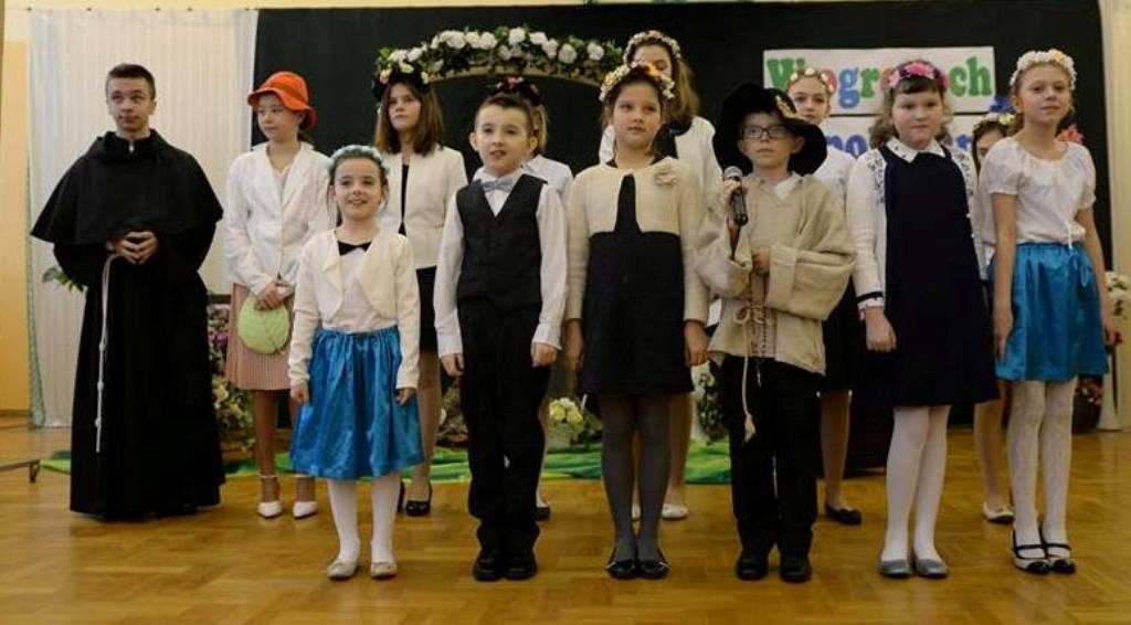 Uczniowie ze szkół podstawowych z powiatu oświęcimskiego brali udział w konkursach plastycznym i literackim o św. Maksymilianie Kolbe.