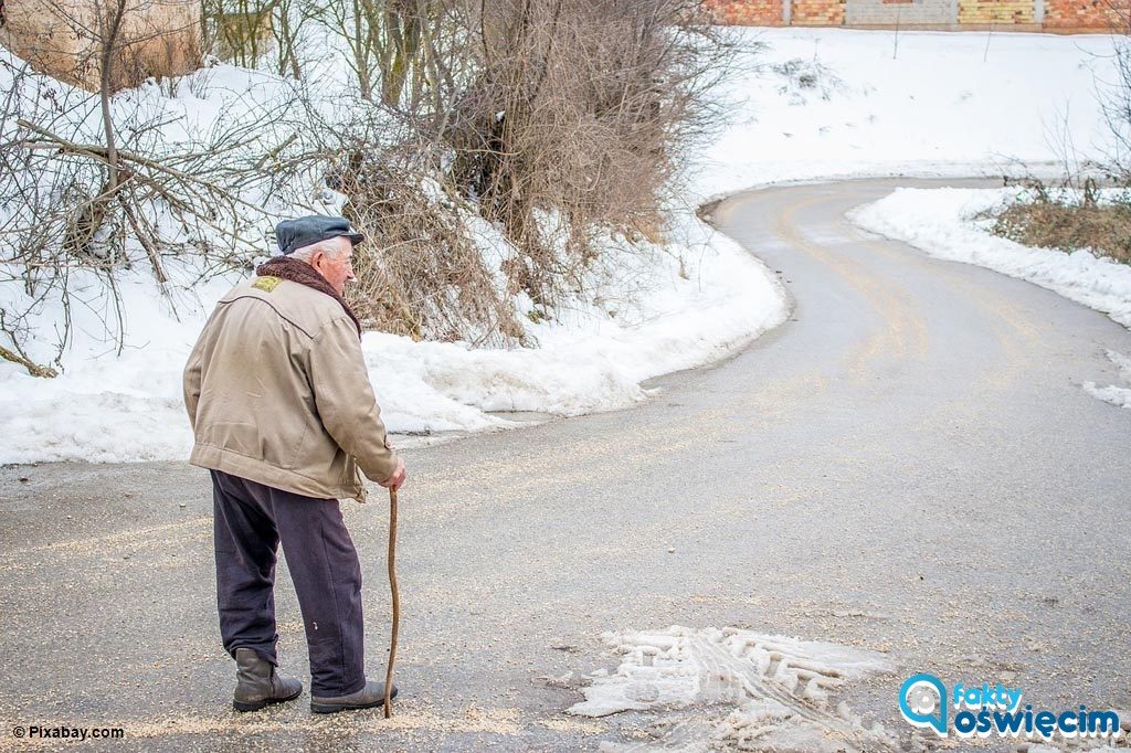 Nie udało się uratować 58-letniego mieszkańca Brzeszcz. Prawdopodobnie zabił go mróz.