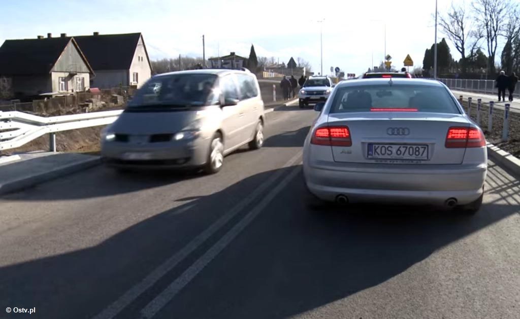 Otwarcie północnej obwodnicy Oświęcimia jest wiodącym tematem najnowszych „Wieści z ratusza”. Na nową drogę kierowcy czekali od lat.