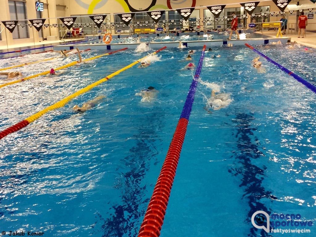 Szereg imponujących wyścigów zanotowali reprezentanci Szkoły Mistrzostwa Sportowego Oświęcim w Pływaniu na 50 metrowej pływalni AQUA Lublin.