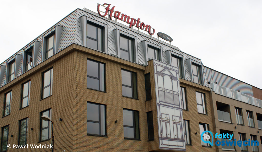 Hampton by Hilton w Oświęcimiu powitał pierwszych gości. W myśl zasad Hamptonality, goście mogą oczekiwać najwyższej jakości obsługi, wygodnych pokoi i serdecznej atmosfery.