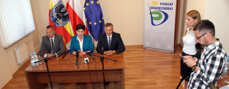 Beata Szydło namaściła Zbigniewa Starca na kandydata na prezydenta Oświęcimia