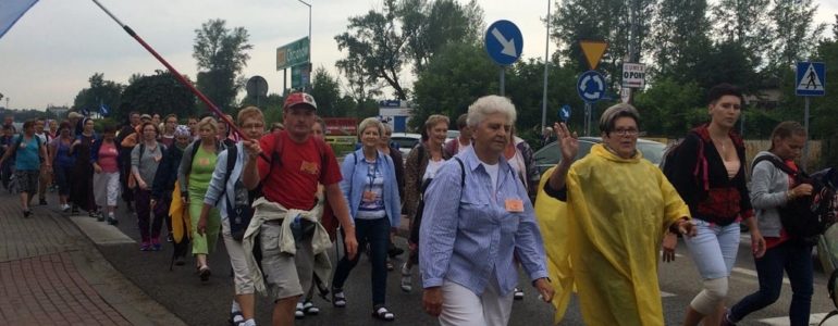 Pielgrzymki i Tour de Pologne – uwaga na drogach