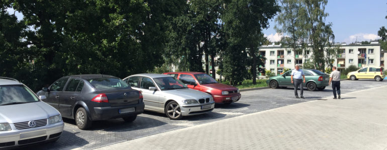 39 nowych miejsc parkingowych – FOTO