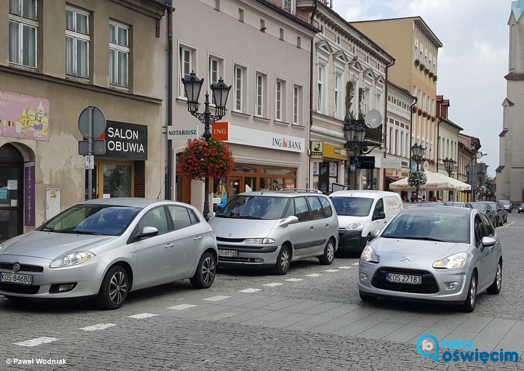 13 grudnia okazał się pechowy dla dwóch przestępców. Ukrywali się w mieszkaniu swojej znajomej w Oświęcimiu. Zbyt długo jej gośćmi jednak nie byli.