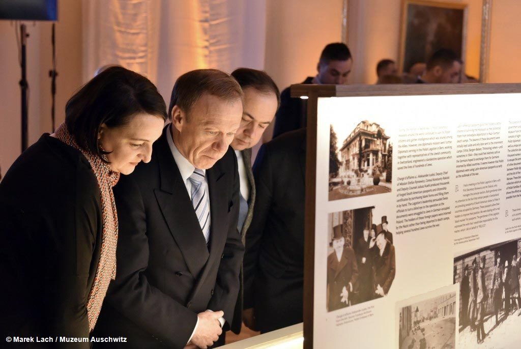 Jeden z największych zbiorów dokumentujących działania polskiej dyplomacji na rzecz z2019agrożonych Holokaustem Żydów, czyli Archiwum Eissa, jest już w Polsce.