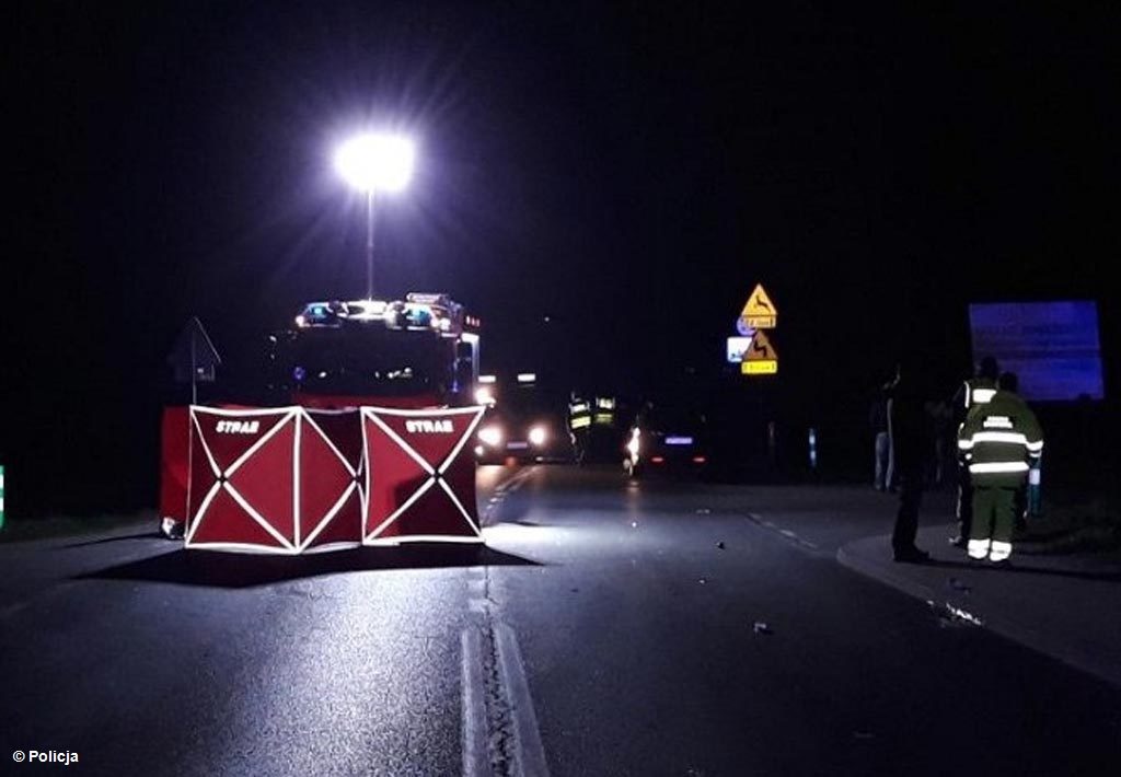Wczoraj wieczorem w Brzeszczach doszło do tragicznego w skutkach wypadku drogowego. Samochód potracił mężczyznę. 68-letni pieszy nie żyje.