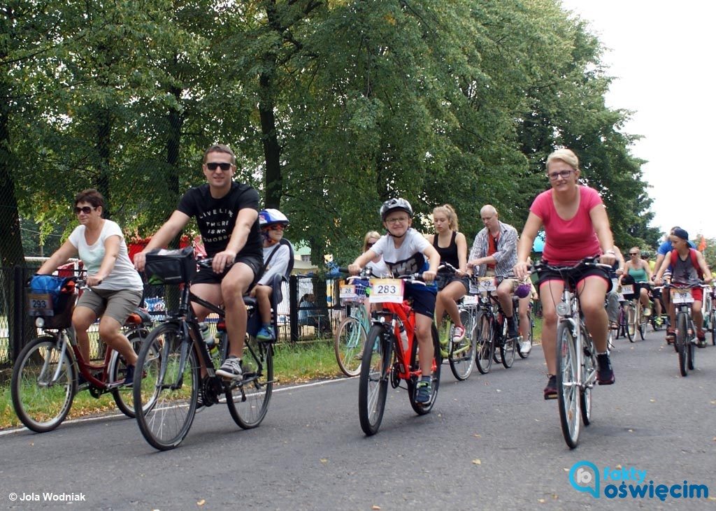 Pięć subregionów Małopolski może otrzymać pieniądze na organizację „Rodzinnych Rajdów Rowerowych”. Konkurs ofert trwa do 26 kwietnia.