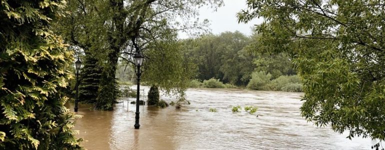 Alarm przeciwpowodziowy w całym powiecie – PILNE