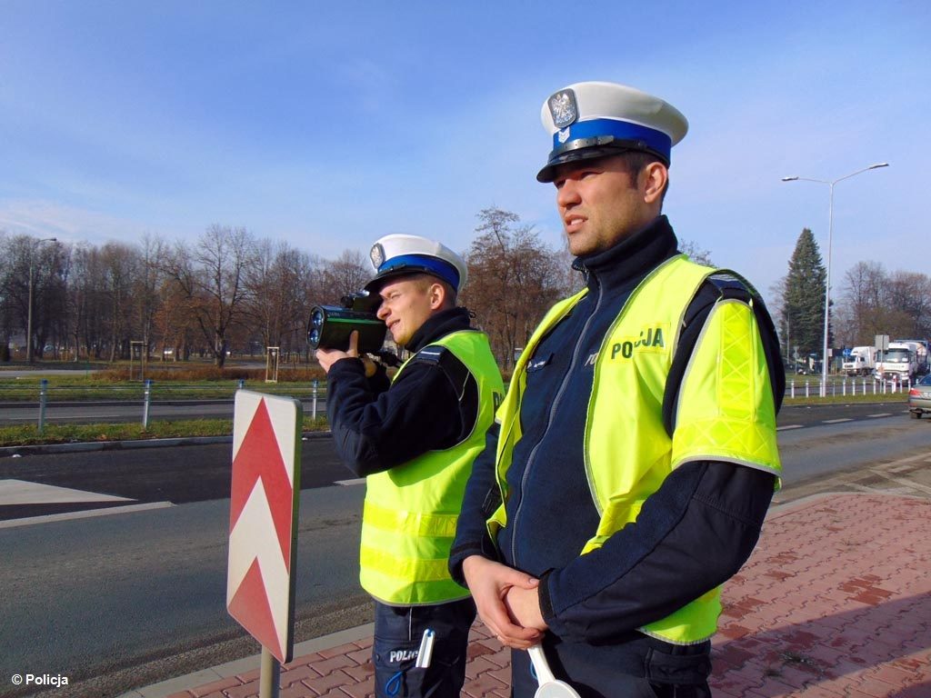 Oświęcimscy policjanci przeprowadzili wczoraj akcję „Prędkość”. Jej wyniki pokazują, że jeździmy za szybko i łamiemy tym samym przepisy ruchu drogowego.