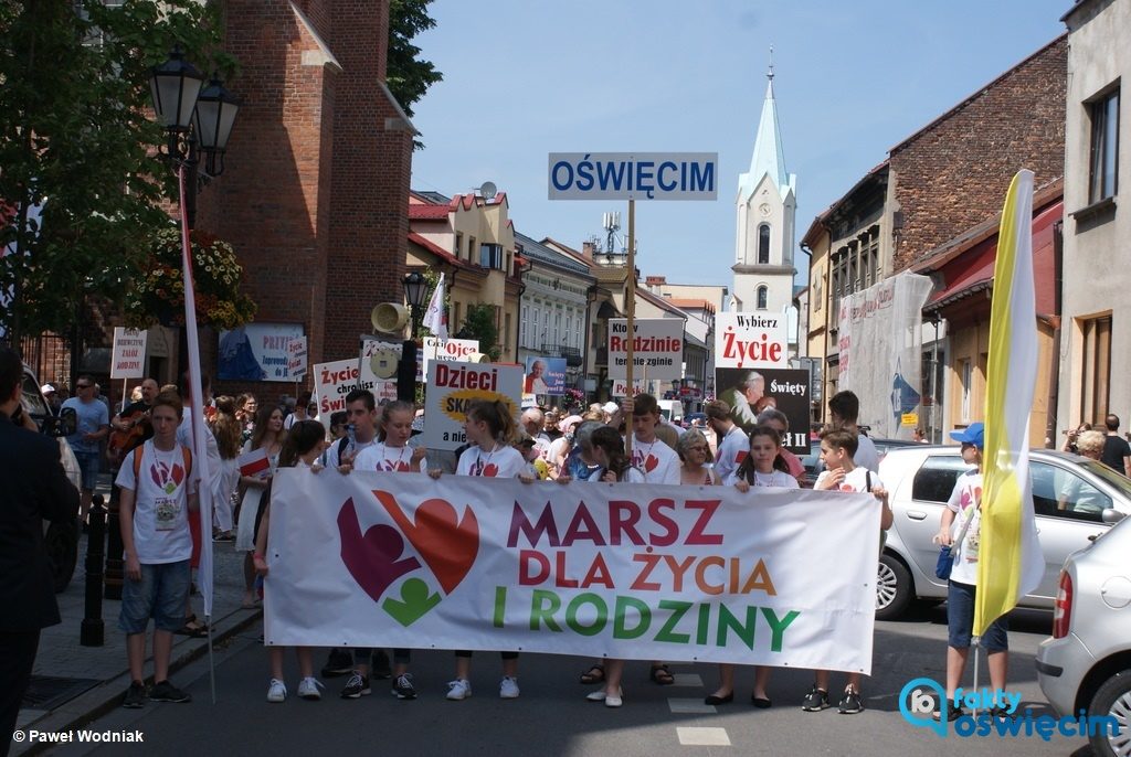 Dzisiaj ulicami Oświęcimia przeszedł „Marsz dla życia i rodziny”. Wzięło w nim udział około 400 osób. Całość zakończył piknik rodzinny.