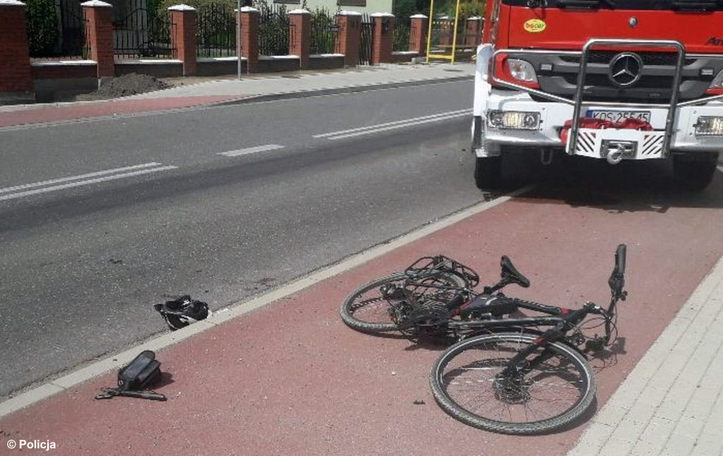 Policjanci poznali dane rowerzysty, ciężko rannego w sobotnim wypadku drogowym w Jawiszowicach. To 44-letni mieszkaniec Bielska-Białej.